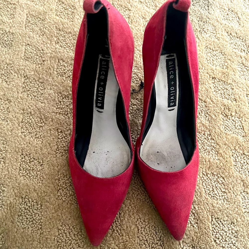 Red Alice & Olivia pointed heels